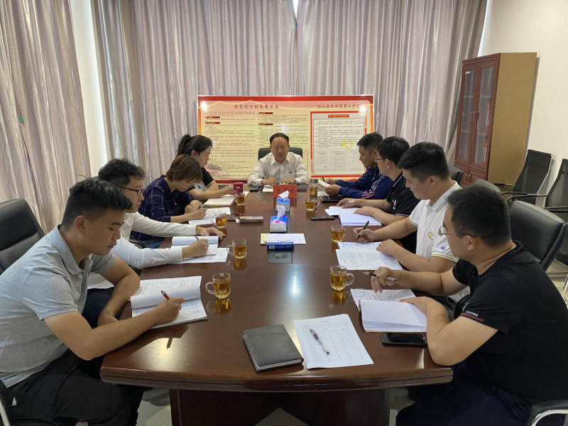 保勢頭、防風(fēng)險、穩(wěn)發(fā)展 從更高層次、長遠角度去謀劃部署 ---弘義集團黨委書記、董事長張秀峰一行 到悅弘公司檢查指導(dǎo)工作